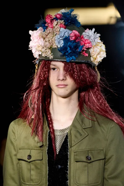 Look 14